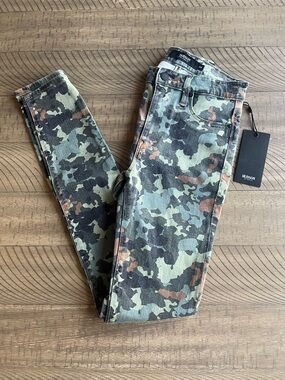 NWT $175 Hudson Jeans Barbara Super Skinny German Camo Women's Size 24